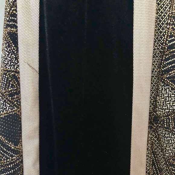 Elegant Art Deco gown. - Picture 6 of 7